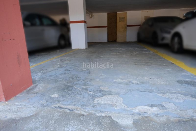 Foto fc5aa1fc-2f48-4946-9ff2-47b2e5f30975. Apartament amb aparcament a Gava Mar Gavà