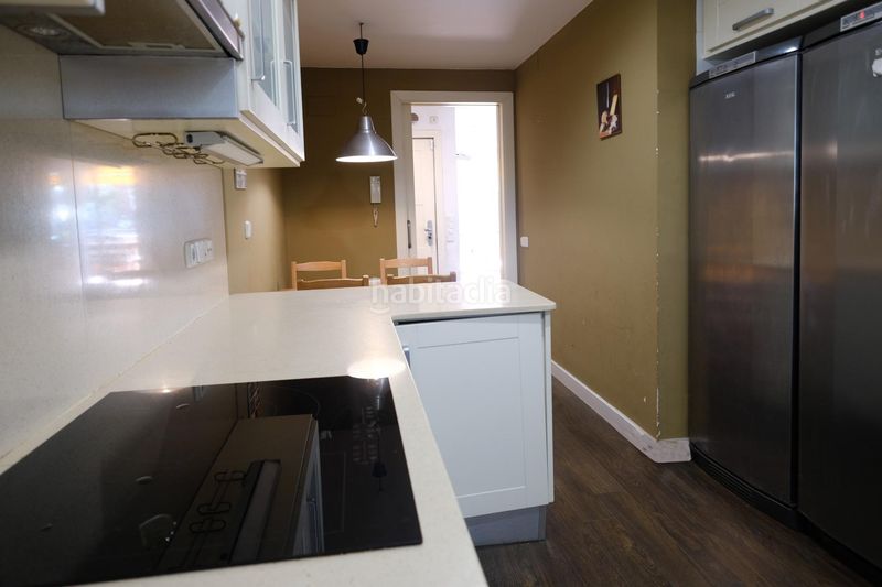 Foto ed5d2322-ec8a-48ff-8133-f2ccf013b7b5. Apartament amb aparcament a Gava Mar Gavà