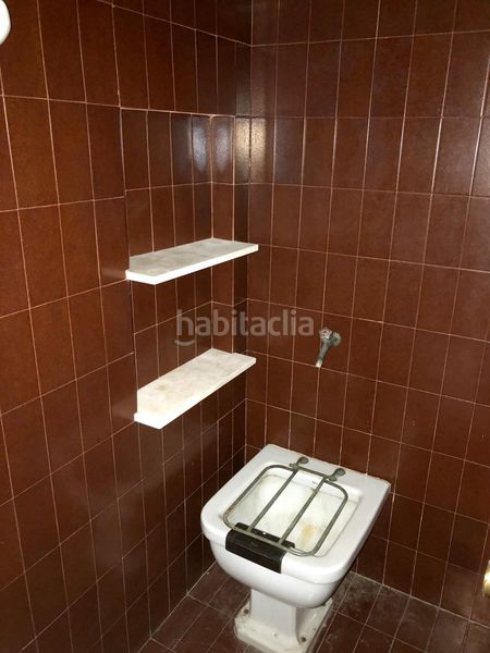 Foto bb4ecdd9-01a0-4e3f-b59a-2088a0a47025. Local comercial a Carcaixent