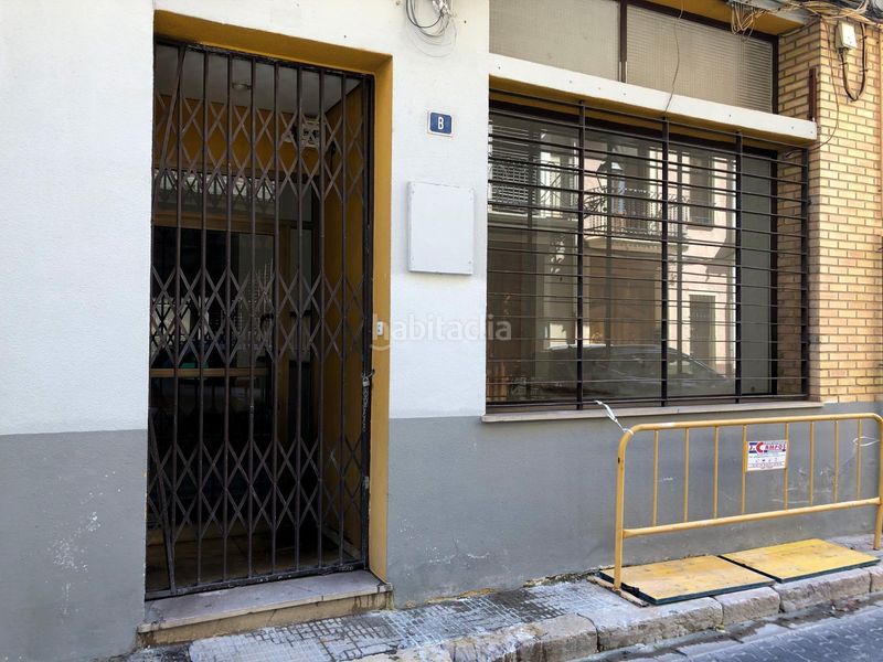 Foto c7555a9a-98c2-4791-8800-bd541ca0cea6. Local comercial a Carcaixent