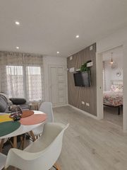 Haus  Carrer cambrils. Inversión con ingresos demostrables dos pisos en una sola propie
