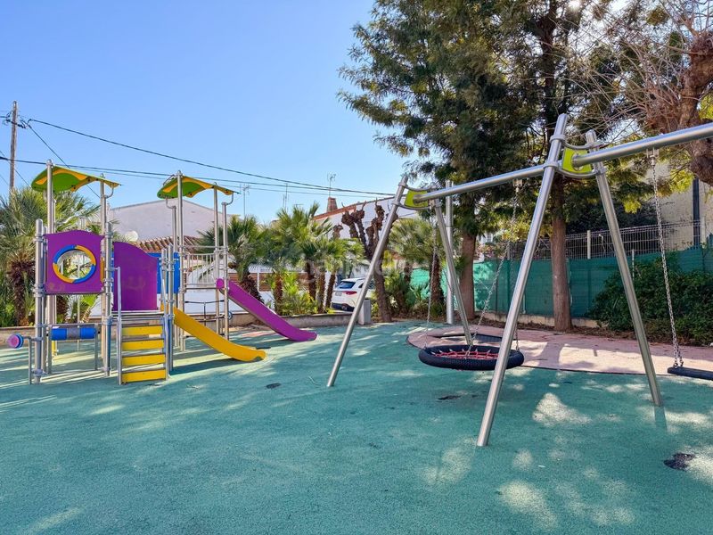 Foto afe2ac49-03bc-4b09-b25d-0300ec404873. Casa a Barenys Salou