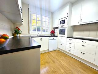 Casa  Vilafortuny. Casa para vivir tranquilo en villa fortuny, sin renunciar a serv