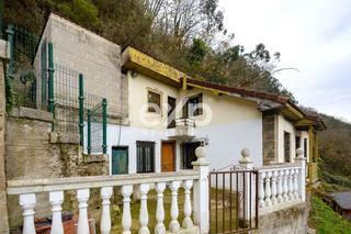 Maison à 33611 9. Acogedora casa en santullano de mieres