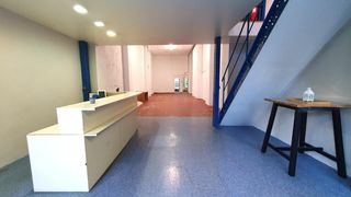 Miete Geschäftsraum in Ibarrekolanda. Local de 170 m2 útiles a pie de calle en sarriko, cerca del metr