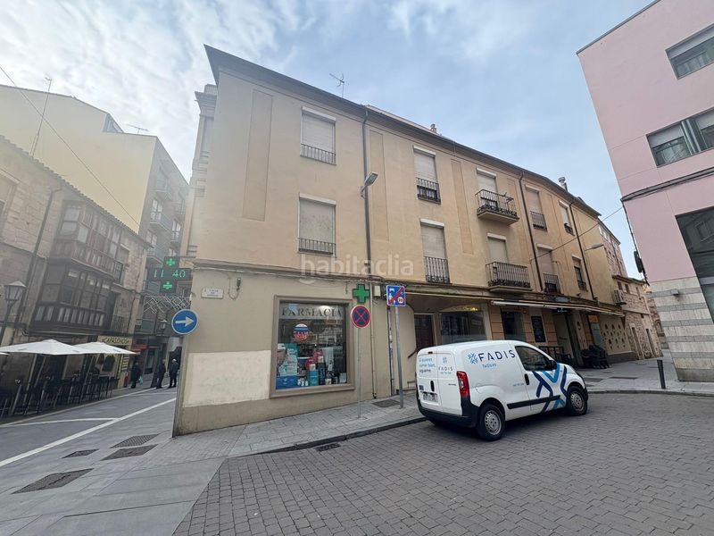Foto cad2e4e4-7f70-4b6e-8de1-3ce6265ad0a4. Edifici a calle sotelo 1 a Casco Antiguo Zamora