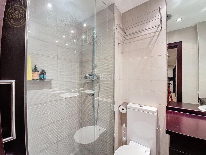 Foto 319c7826-4e1e-4741-8c53-666c8a5d7386. Pis amb aparcament piscina a Vallcarca - Penitents Barcelona