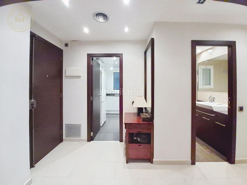 Foto b9152386-8f34-462d-817b-bbc60ebecf5d. Pis amb aparcament piscina a Vallcarca - Penitents Barcelona