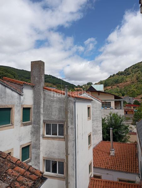 Foto d539564d-8a53-4a5b-8c8a-da77a9af5cca. Edifici a avenida de las termas 47 a Baños de Montemayor