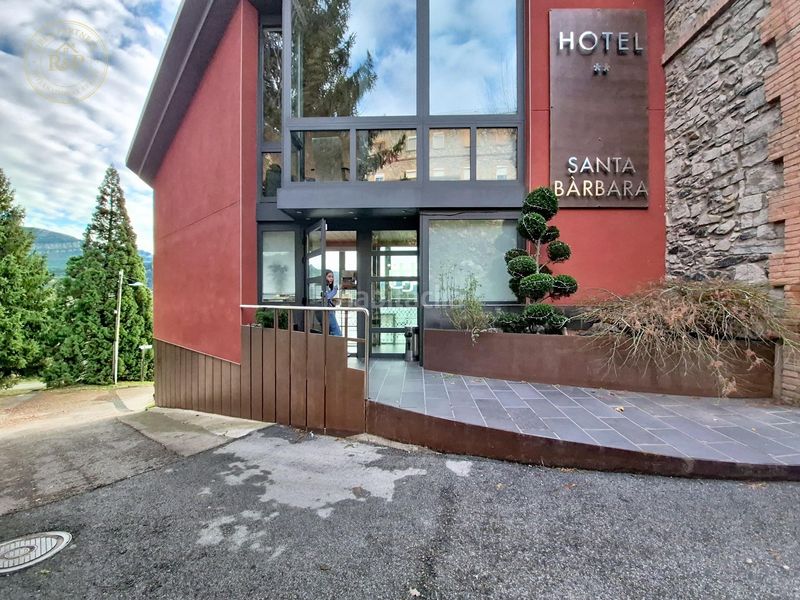 Foto 4b9b0e83-1857-4533-9cf4-24486b7ea41f. Edificio in Cercs