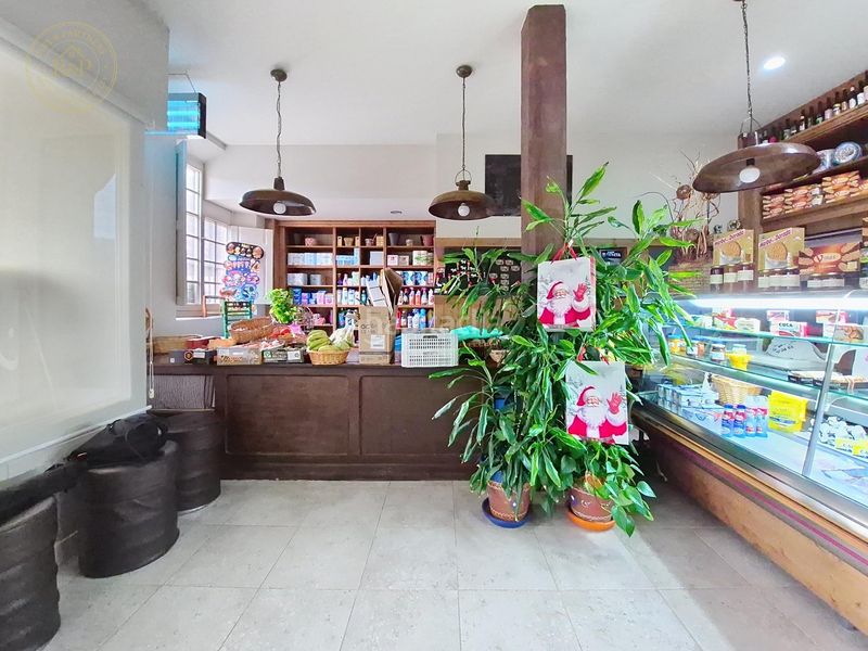 Foto b9eb4c58-f37b-4d81-80aa-ffa58a88c8ab. Edificio in Cercs