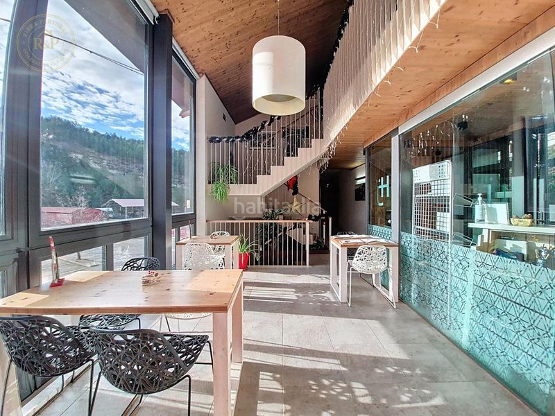 Foto c7fdac0d-f462-4953-af15-26e2205ccd9c. Edificio in Cercs