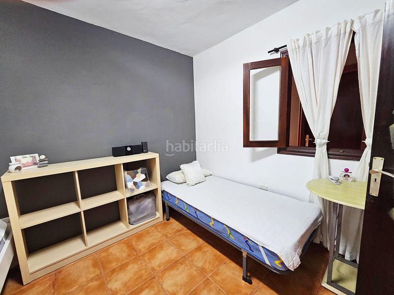Foto e8694073-f8ce-4991-8c9c-80b9f7b43ff3. Edifici a El Fraile Arona
