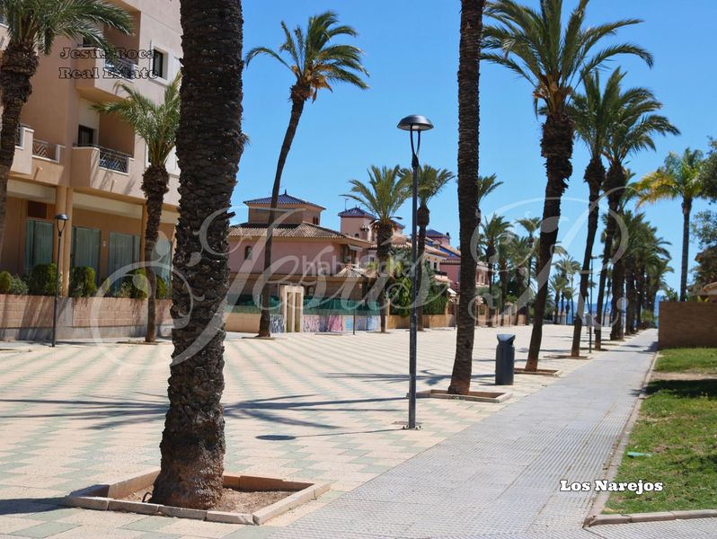 Foto e02cb1b2-71df-4828-915e-cfcae527885e. Pis amb calefacció aparcament piscina terrassa a Alcázares (Los)