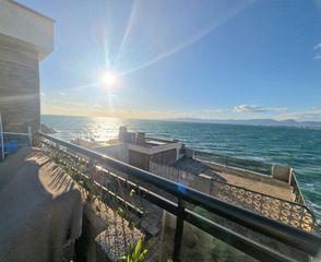 Penthouse  Cala de la font. Ático encima del mar en salou