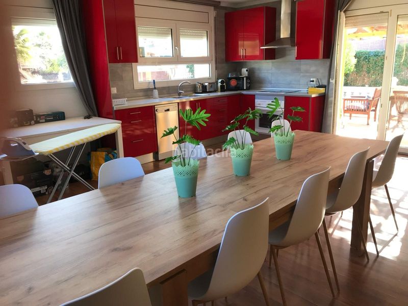 Foto 11a705f6-ff91-40c6-8cf4-442541fa3a19. Xalet amb aparcament piscina a pla de maset - cap de Salou Salou