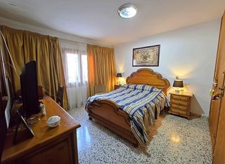 Casa in Calle cecili metel 122. Casa con patio y terraza en pollença con mucho potencial