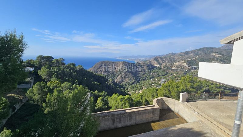 Foto f90396e1-1e02-4a6a-b2a7-e43cf3834800. Casa amb aparcament a Las Palomas Almuñécar