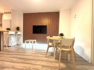 Appartement  Calle de antonio garcía sarboni. Planta baja totalmente reformada en el centro de santa pola, a 4