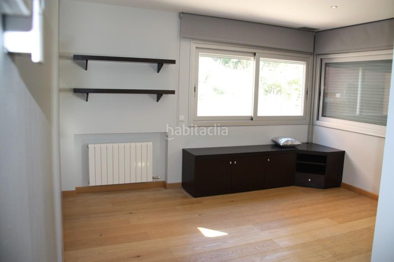 Foto f0e59dae-7e7f-4c6d-82af-6bfa5cd8e688. Pis amb aparcament a Vallcarca - Penitents Barcelona