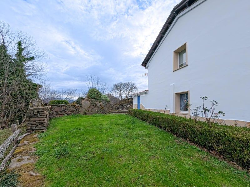 Foto 4a9dd2ba-96c5-44fa-8da8-85bde8668b8f. Chalet en llanas refugio rural en el corazón de asturias en Aller