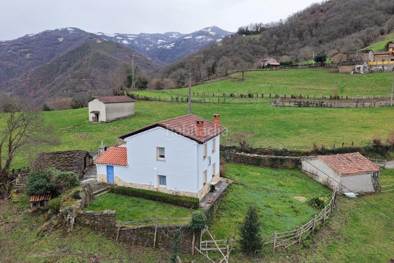 Foto 584bf29b-d2f4-4bf5-b739-7ff6b2689b4c. Chalet en llanas refugio rural en el corazón de asturias en Aller