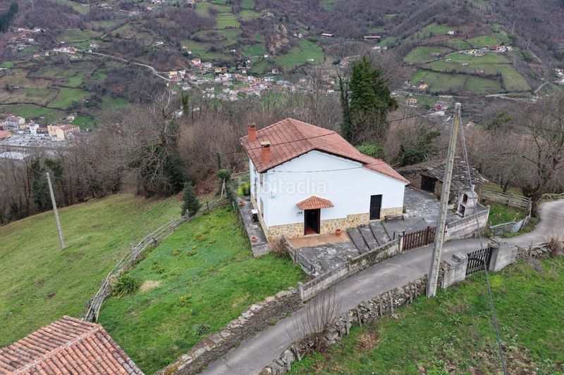Foto ae91ff90-f385-4f10-abf5-a22a86571165. Chalet en llanas refugio rural en el corazón de asturias en Aller