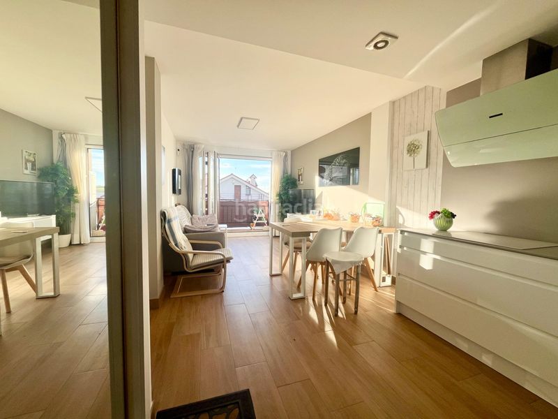 Foto 7bee6268-0d64-4b8f-b2f9-8e920c27e7c0. Pis amb aparcament piscina a Mogro Miengo