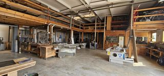 Bâtiment à usage industriel  Passeig morse. Nave industrial con licencia de carpintería y equipamiento compl