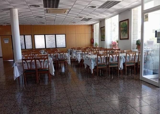 Foto dd2d0fb0-1ccf-4a45-8c9d-d8550dc09ffe. Edificio in Móra la Nova