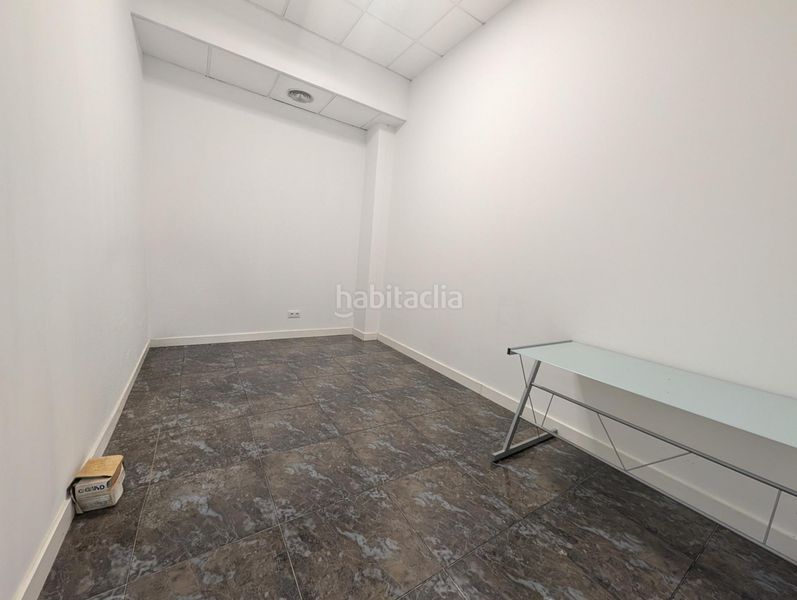 Foto 7a3ec46f-bd0d-4eab-94db-3851d4315402. Local comercial a Gran Via Valencia