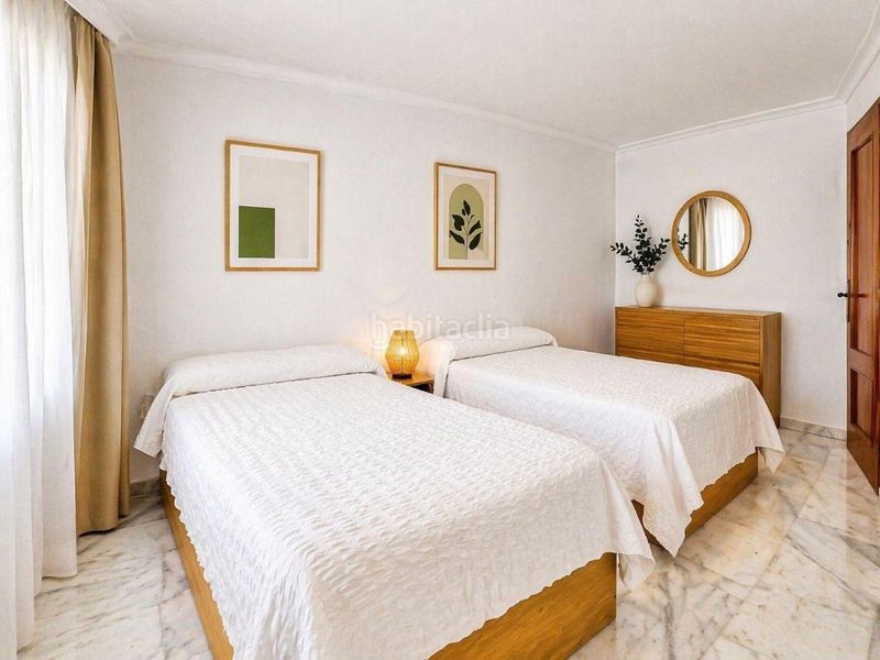 Foto 04b334be-4b8d-4344-a8fe-6044b209e58b. Apartament amb aparcament piscina a Playa Bajadilla - Puertos Marbella