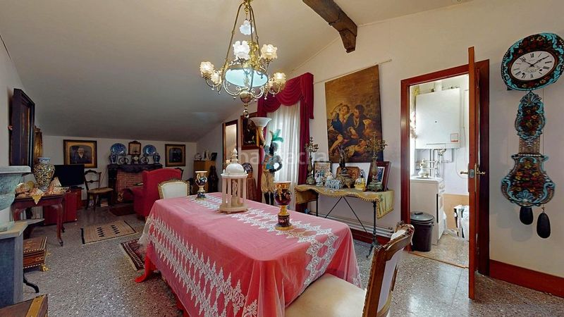 Foto 149fc69d-033e-41fd-8f78-664dbc71a66c. Àtic a Rocafonda Mataró