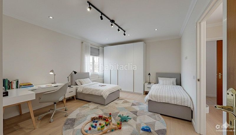 Foto 31627d5f-6c33-43cb-a61b-2b530de646f8. Àtic a Rocafonda Mataró