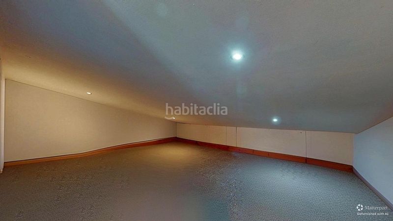 Foto 5c62d9b2-882e-485e-814f-56ddbf2f7057. Àtic a Rocafonda Mataró