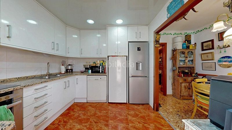 Foto 88244da1-f8d9-4f7c-b0ac-fe16ae3c3ebd. Àtic a Rocafonda Mataró