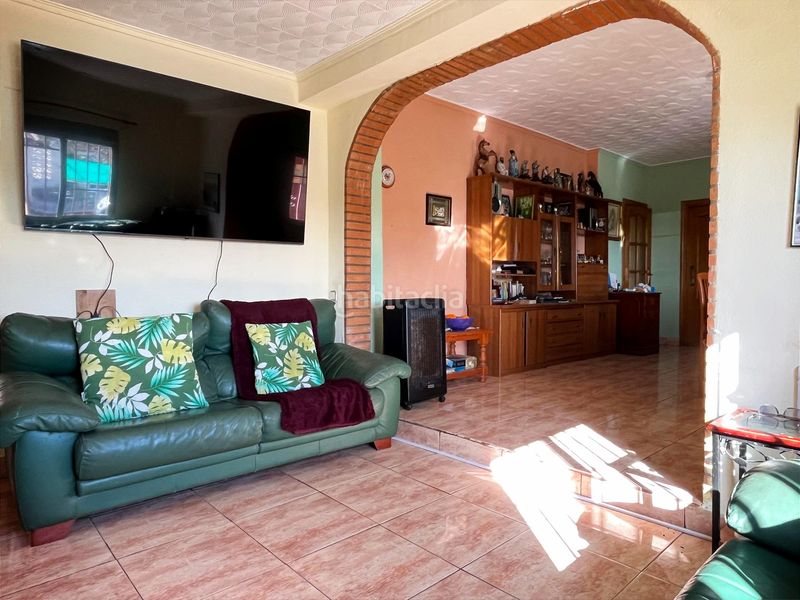Foto 681f4bd2-5c43-42bb-a27b-2199127261eb. Casa amb aparcament a Vilamarxant