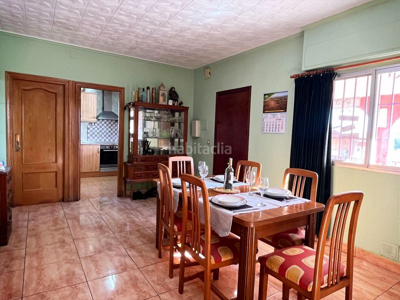 Foto 8c2518cb-74a1-4891-801a-7d5ffbf1db71. Casa amb aparcament a Vilamarxant