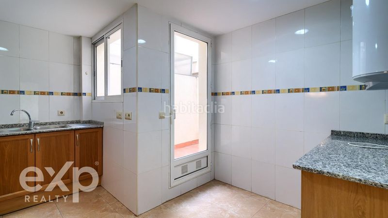 Foto 5fa6bdd3-0e87-4a93-9520-f22a702475f1. Pis amb aparcament a Alginet