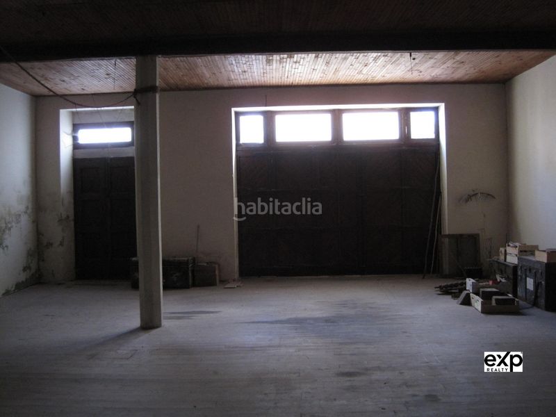 Foto 10cf81dd-dce4-42a6-8f97-4e89cf9fc7a5. Casa amb aparcament a Valadouro (O)
