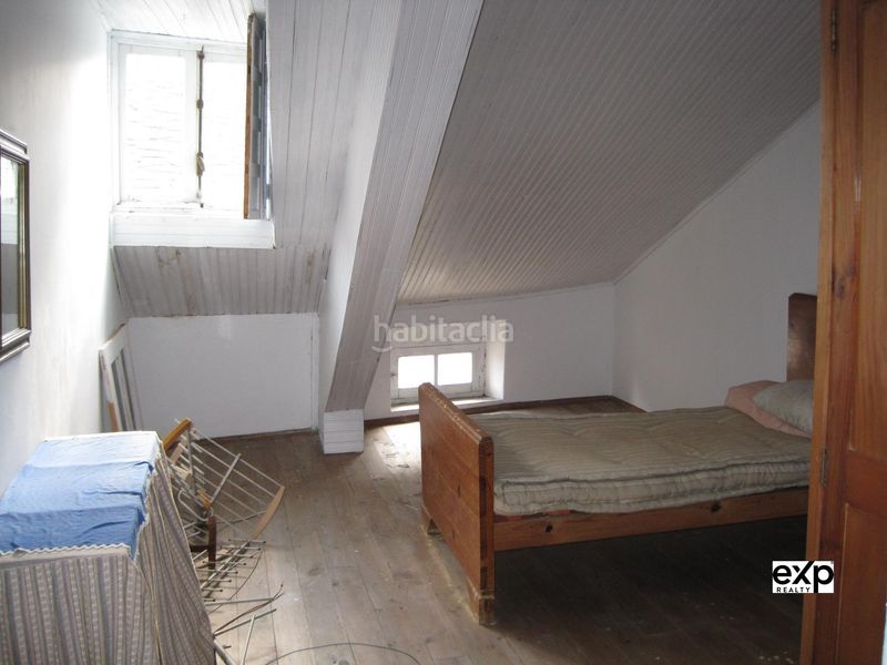 Foto 5295718c-8e73-43d5-8e14-c36fbd29c5ae. Casa amb aparcament a Valadouro (O)