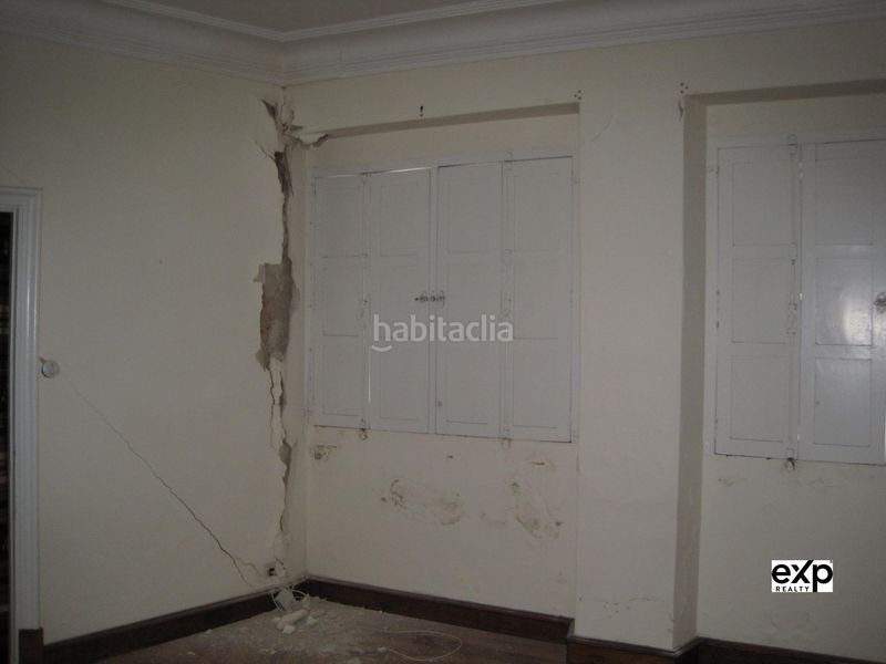 Foto 6abc0d86-cc5d-47cd-9dc1-60beb197d425. Casa amb aparcament a Valadouro (O)