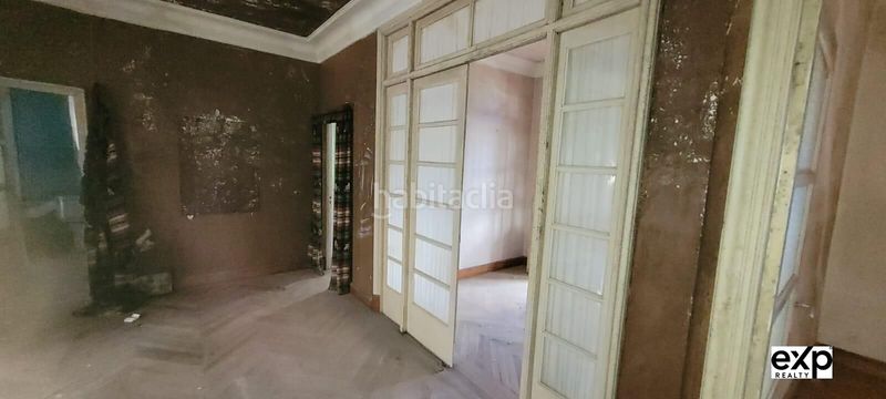 Foto 7011486b-d080-45e2-8eb8-7820139753a4. Casa amb aparcament a Valadouro (O)
