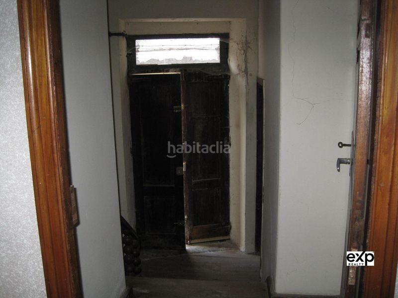 Foto 99762c39-45b2-4a40-ae9c-bd74c8eeba58. Casa amb aparcament a Valadouro (O)