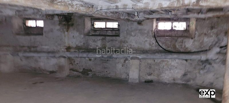 Foto c07f6c60-1ab3-40c6-b812-e60c3cc6a5cc. Casa amb aparcament a Valadouro (O)