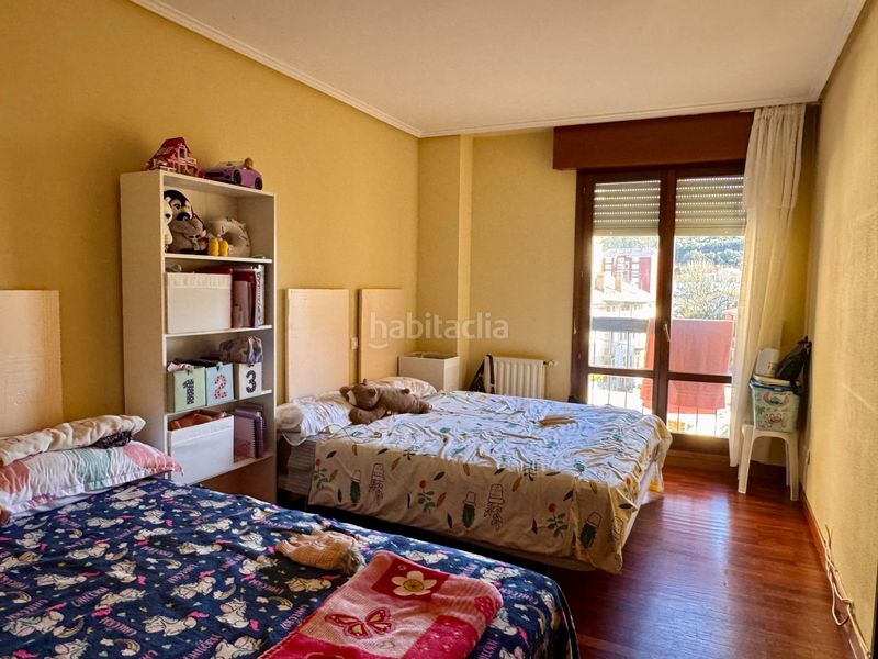 Foto b0dd5fef-31c1-4190-a63c-918dbb824239. Pis amb calefacció aparcament a Solares - Valdecilla Medio Cudeyo