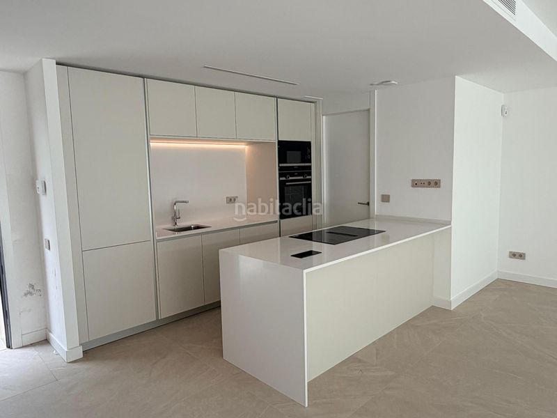Foto 21bf374d-85d1-472e-a1f0-63ef9cc4b9c3. Apartament amb calefacció aparcament piscina a bahía de Marbella Marbella