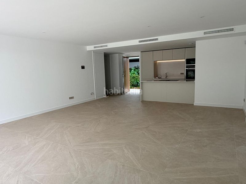 Foto 52674bd9-d187-4070-b51e-d762ca0213c6. Apartament amb calefacció aparcament piscina a bahía de Marbella Marbella