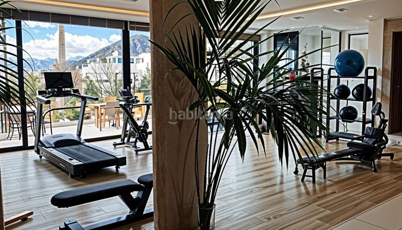 Foto e9325fed-eb44-4097-a05d-21d8b08db6b3. Apartament amb calefacció aparcament piscina a bahía de Marbella Marbella