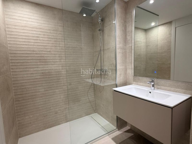 Foto fa57a8ca-5c53-48cb-9938-87cb23b7e7c7. Apartament amb calefacció aparcament piscina a bahía de Marbella Marbella
